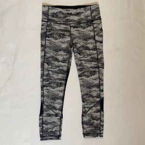 Lululemon cropped leggings